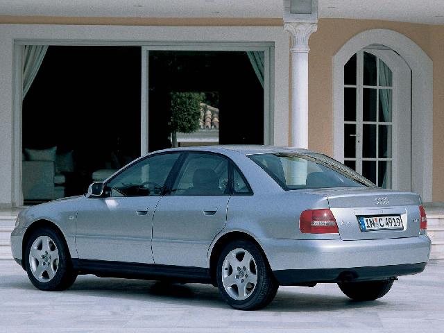 Audia-A4_27.jpg