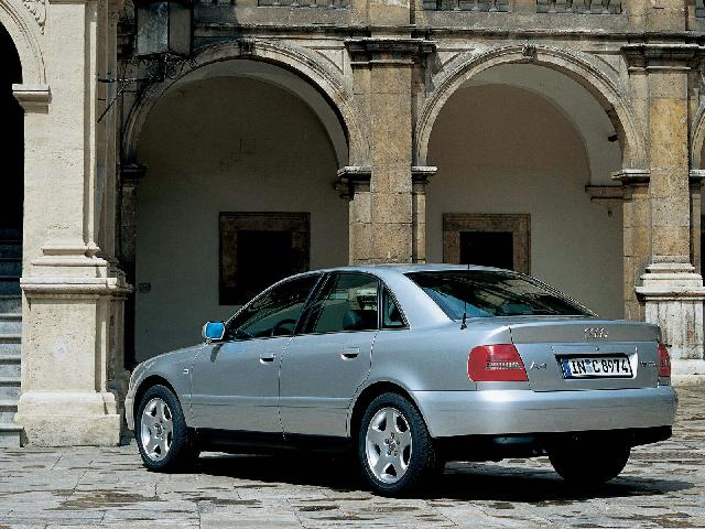 Audia-A4_29.jpg